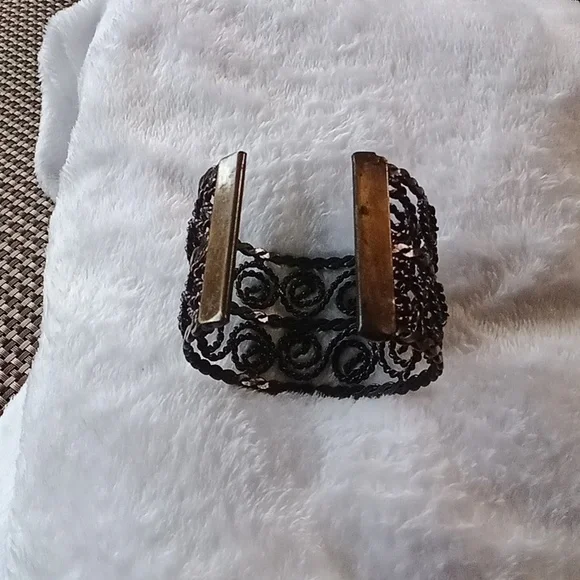 315. SWIRLY BRACELET BANGLE METAL GORGEOUS - Picture 4 of 6